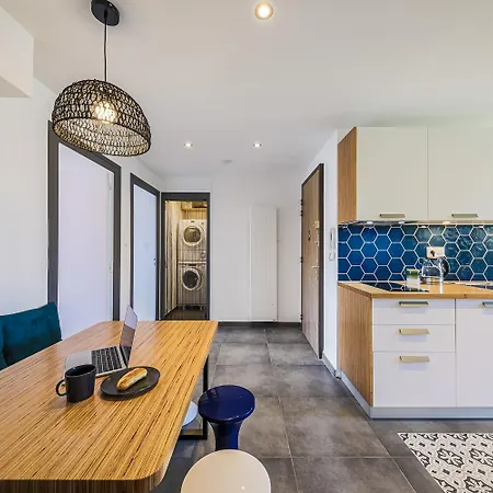Le Smart & Cosy - Location Entier - 4 - Parking Gratuit Autour De La Copropriete- Wifi Fibre -gare A 20 Min Appartement Grenoble