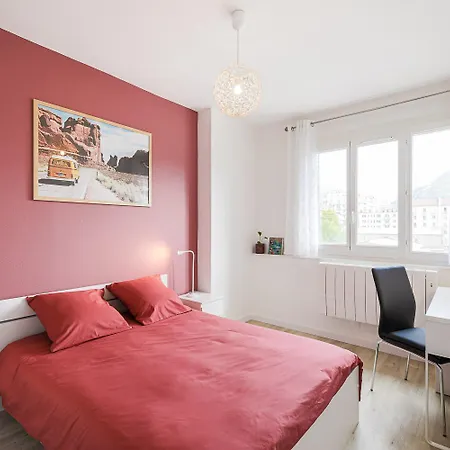 Le Smart & Cosy - Location Entier - 4 - Parking Gratuit Autour De La Copropriete- Wifi Fibre -gare A 20 Min Appartement