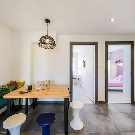 Le Smart & Cosy - Location Entier - 4 - Parking Gratuit Autour De La Copropriete- Wifi Fibre -gare A 20 Min Grenoble