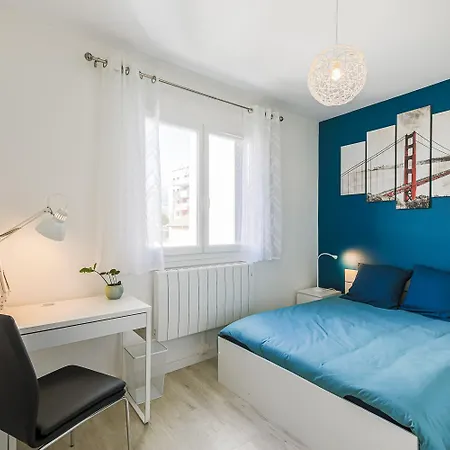 Appartement Le Smart & Cosy - Location Entier - 4 - Parking Gratuit Autour De La Copropriete- Wifi Fibre -gare A 20 Min