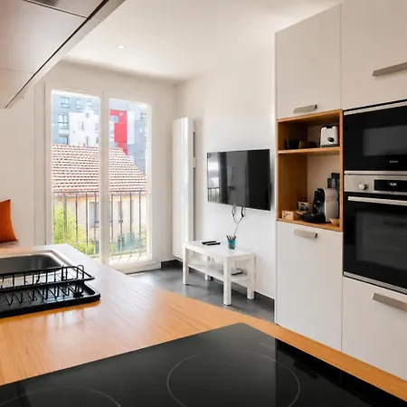 Le Smart & Cosy - Location Entier - 4 - Parking Gratuit Autour De La Copropriete- Wifi Fibre -gare A 20 Min Appartement *