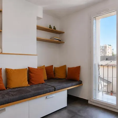 Le Smart & Cosy - Location Entier - 4 - Parking Gratuit Autour De La Copropriete- Wifi Fibre -gare A 20 Min Grenoble